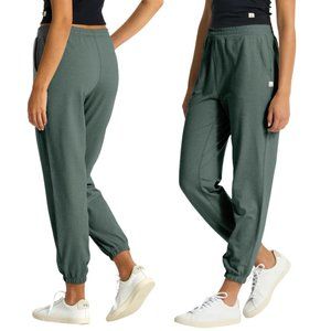 Vuori Boyfriend Jogger in Sea Pine Heather Green Medium Relaxed DreamKnit